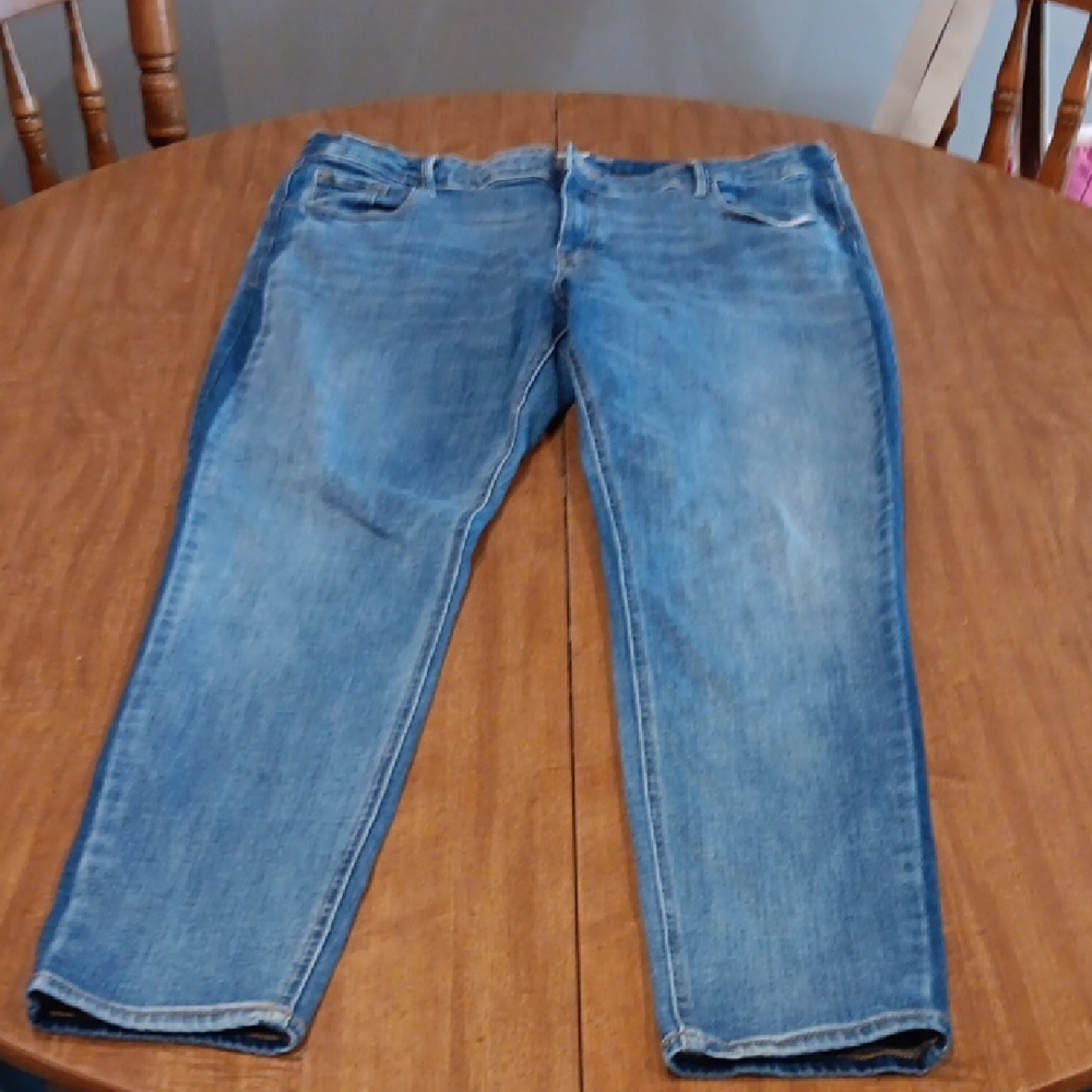 Old Navy Relaxed Fit Blue Jeans